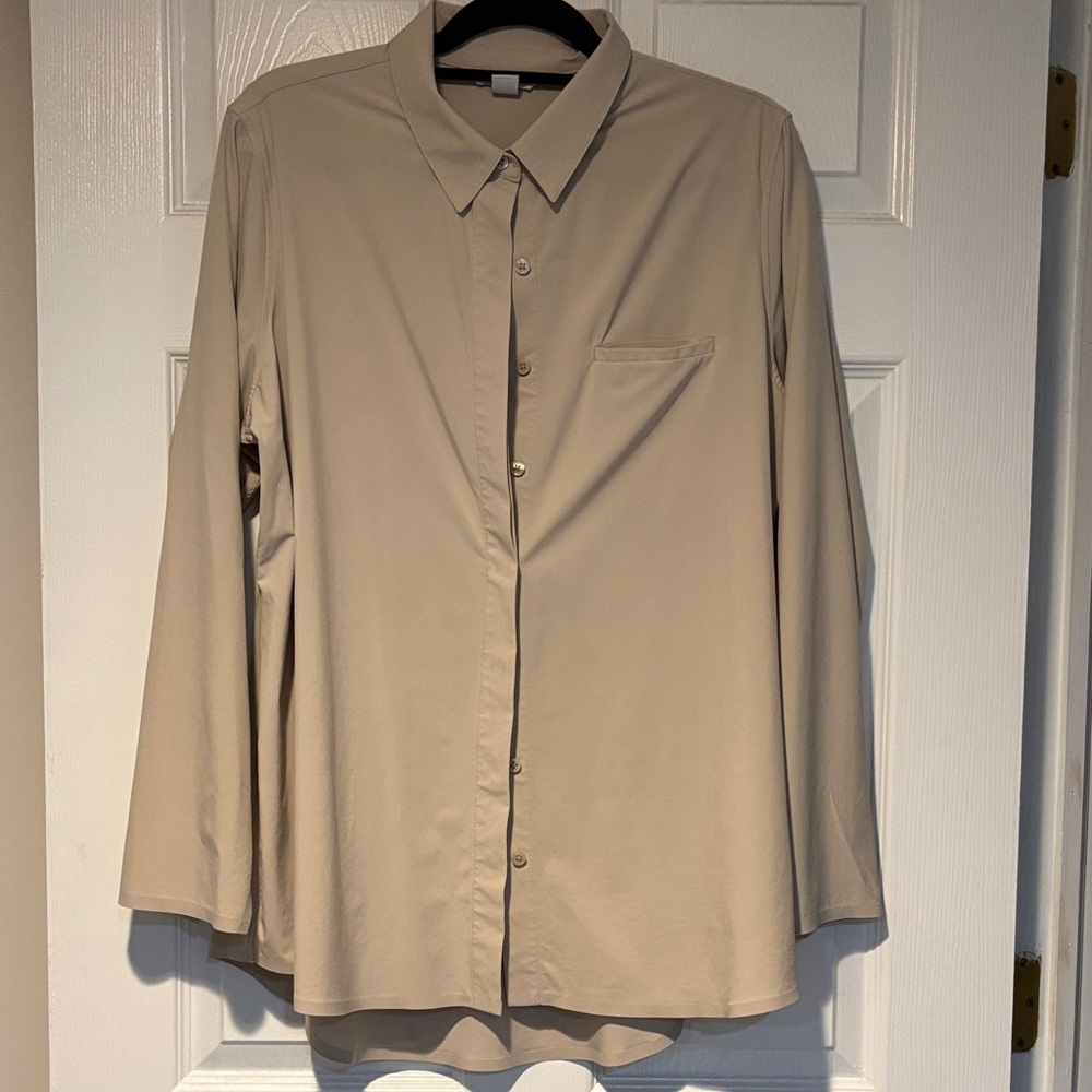 Athleta Cream Button-Up Shirt